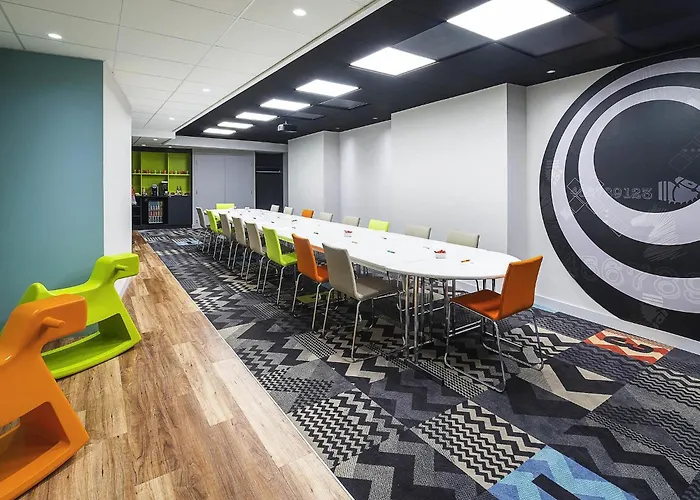 Ibis Styles Centre 3*