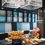 Ibis Styles Centre 3*