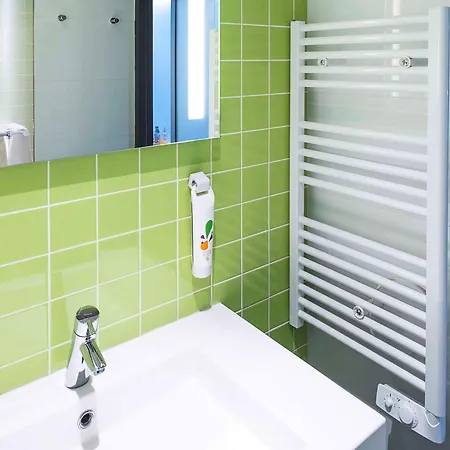 Ibis Styles Centre فندق 3*