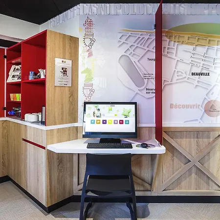 מלון Ibis Styles Centre 3*