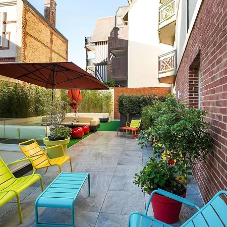 Ibis Styles Centre מלון דוביל