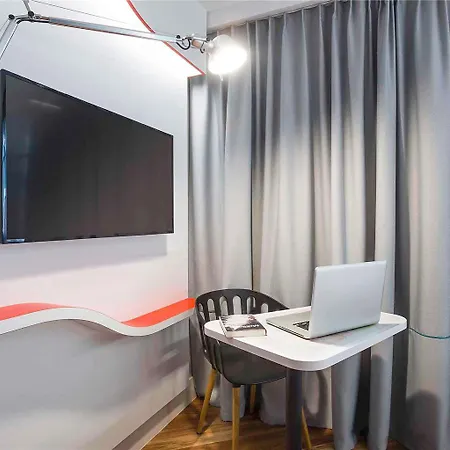 Ibis Styles Centre Отель Довиль
