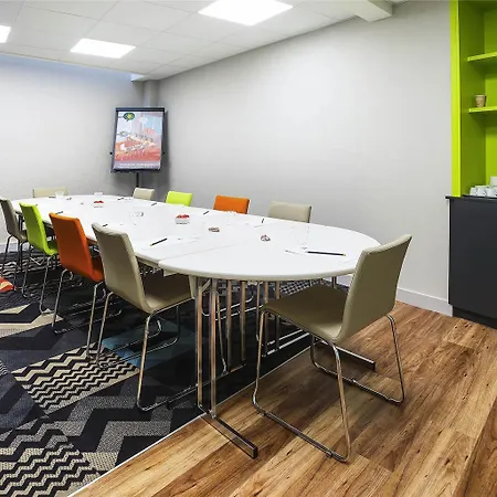 Ibis Styles Centre 3* دوفييل