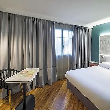 Hotel Ibis Styles Centre 3*