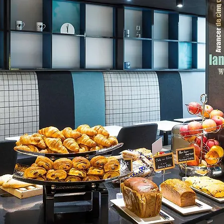 Ibis Styles Centre Довиль